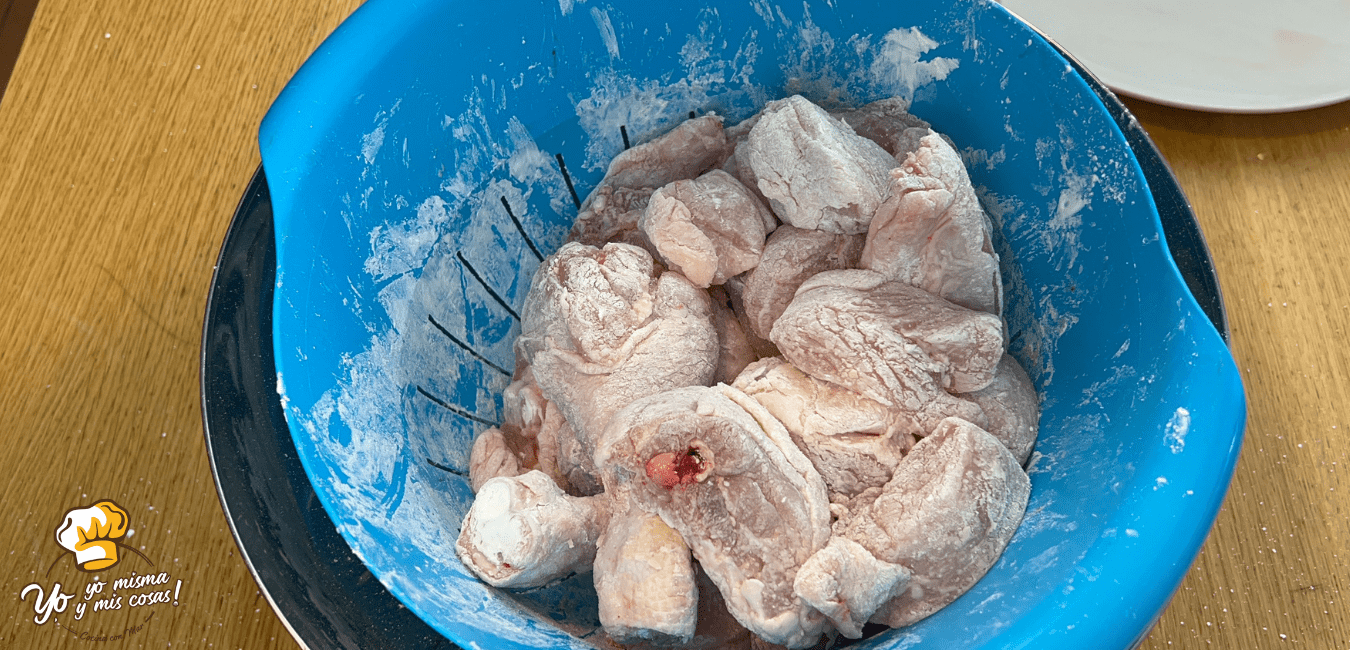 Pollo en Salsa "Uno"