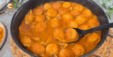 albóndigas de pollo en salsa