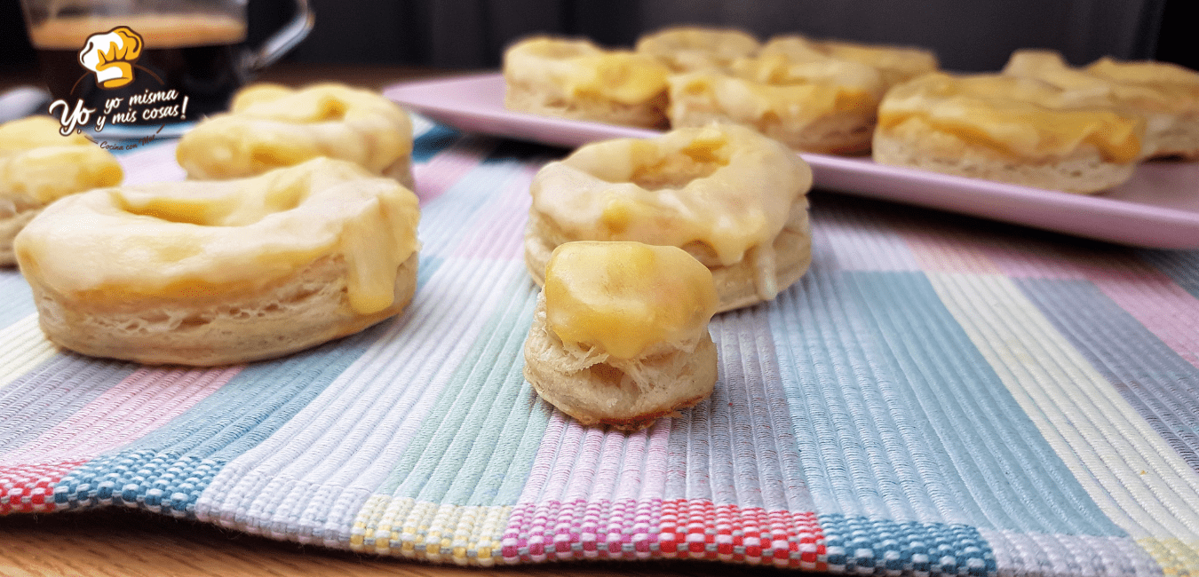 Rosquillas de Hojaldre y Yema Rosquillas de Hojaldre y Yema
