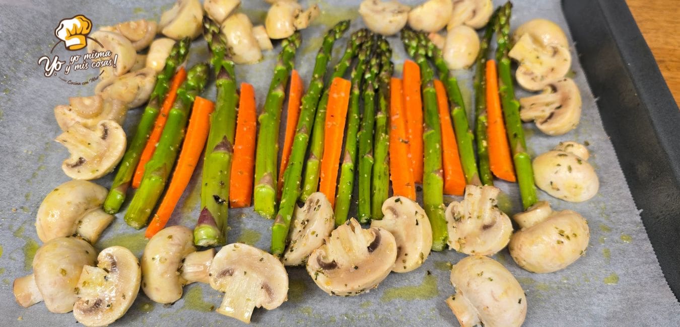 esp&aacute;rragos asados