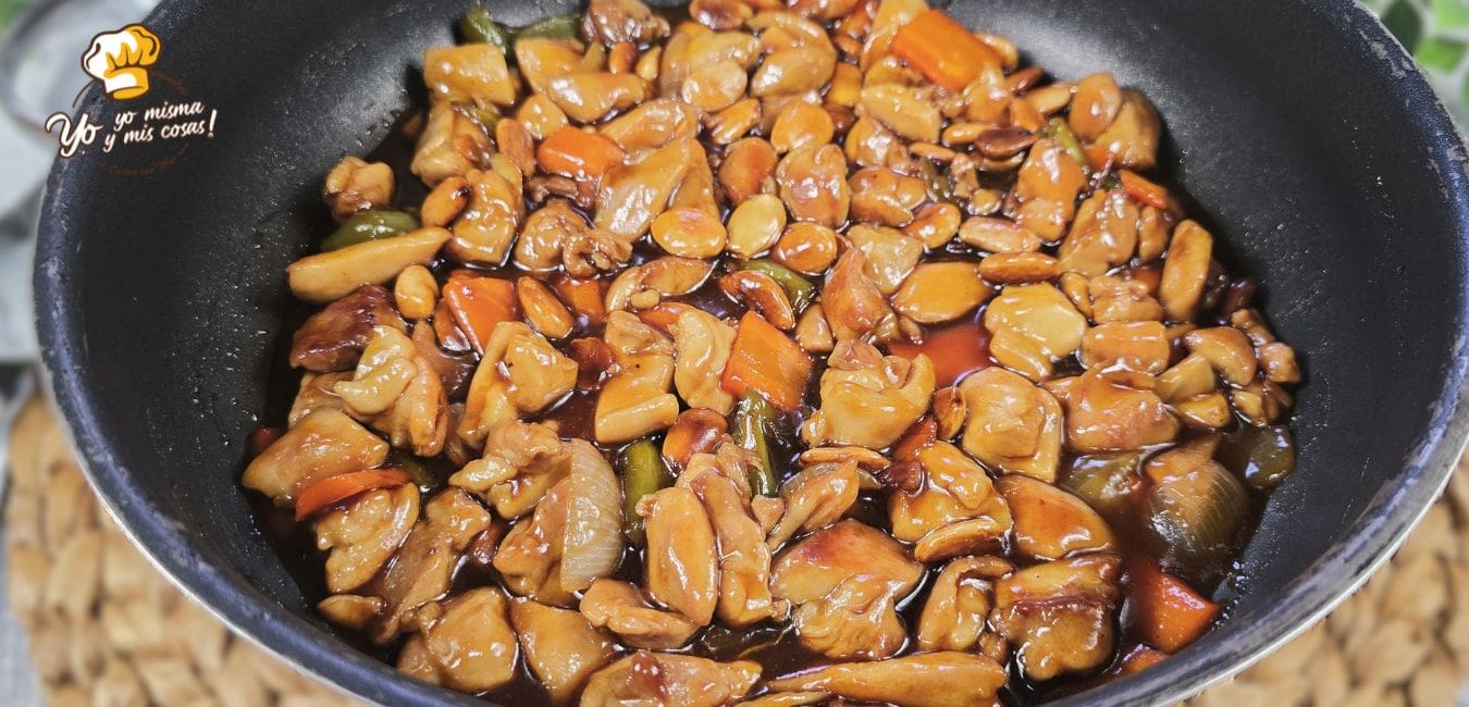 pollo con almendras en salsa agridulce 